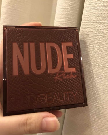 NUDE obsessions /Huda Beauty/アイシャドウパレットを使ったクチコミ（1枚目）