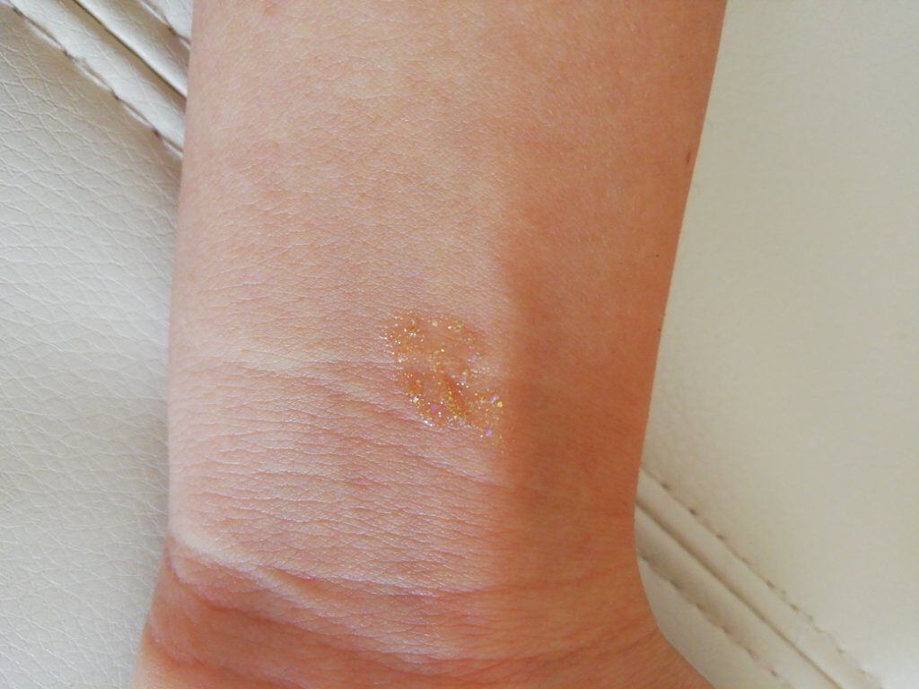 リキッド グリッター シャドウ/rom&nd/グリッターを使ったクチコミ(2枚目)