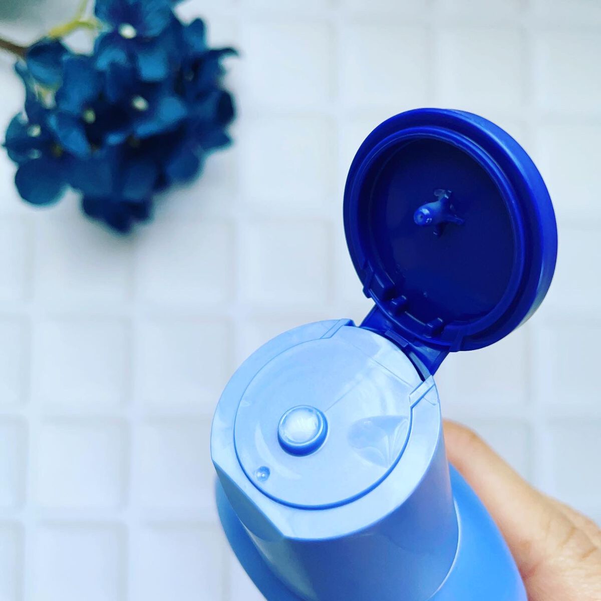 プレミアムボディミルク ホワイトニング【医薬部外品】 /ニベア/ボディミルクを使ったクチコミ(3枚目)