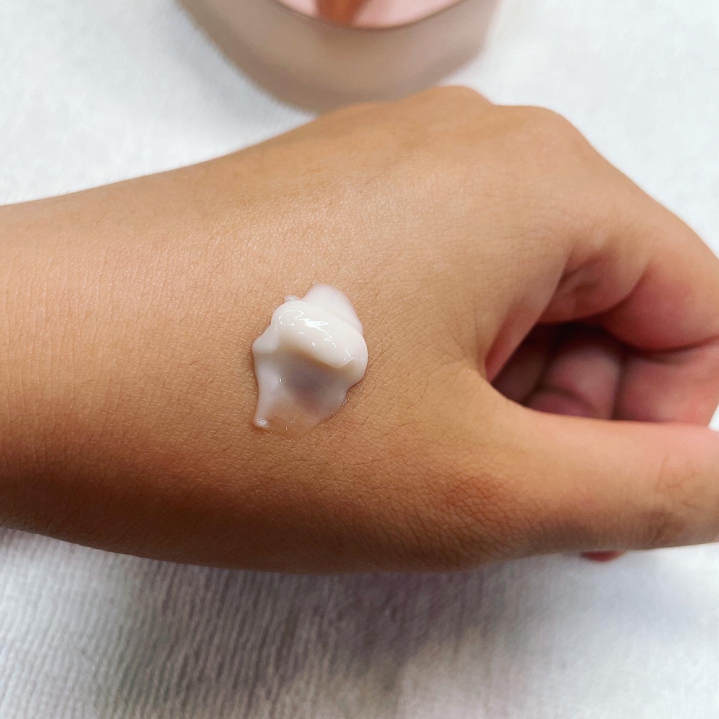 ミシャ グロウ スキンバーム(R)/MISSHA/化粧下地を使ったクチコミ(4枚目)