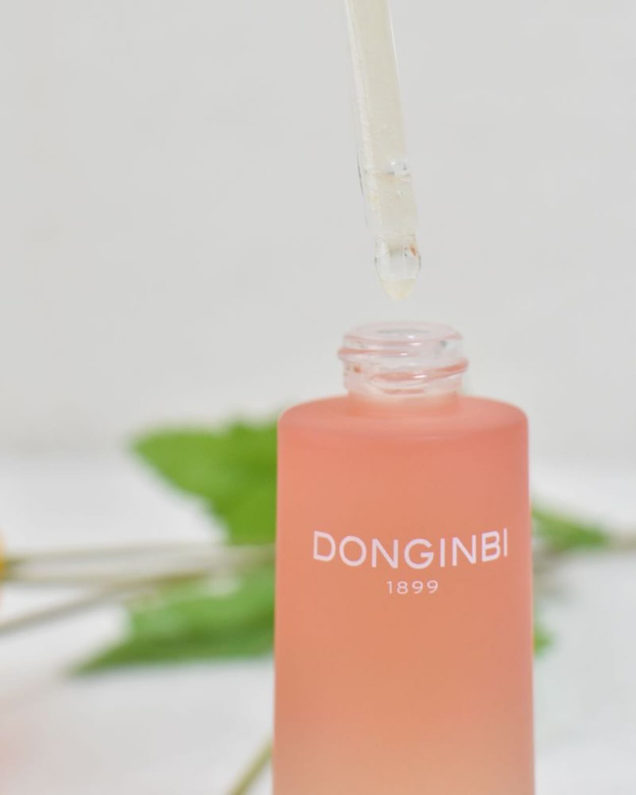 1899 ウォータリー オイルエッセンス/Donginbi（ドンインビ／韓国）/美容液を使ったクチコミ（2枚目）