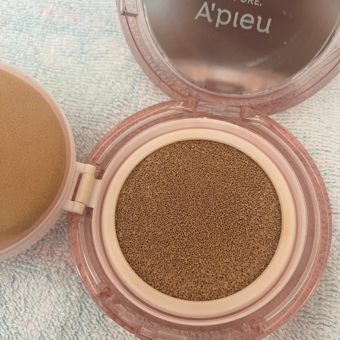 スキンケア ウォーターロッククッション /A’pieu/クッションファンデーションを使ったクチコミ(2枚目)