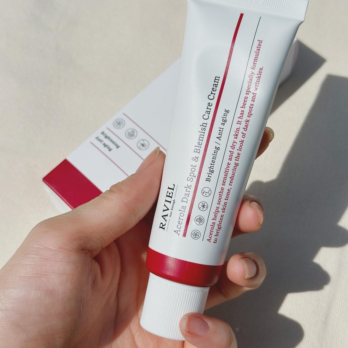 アセロラダークスポット&ブレミッシュ ケア クリーム/RAVIEL/フェイスクリームを使ったクチコミ(7枚目)