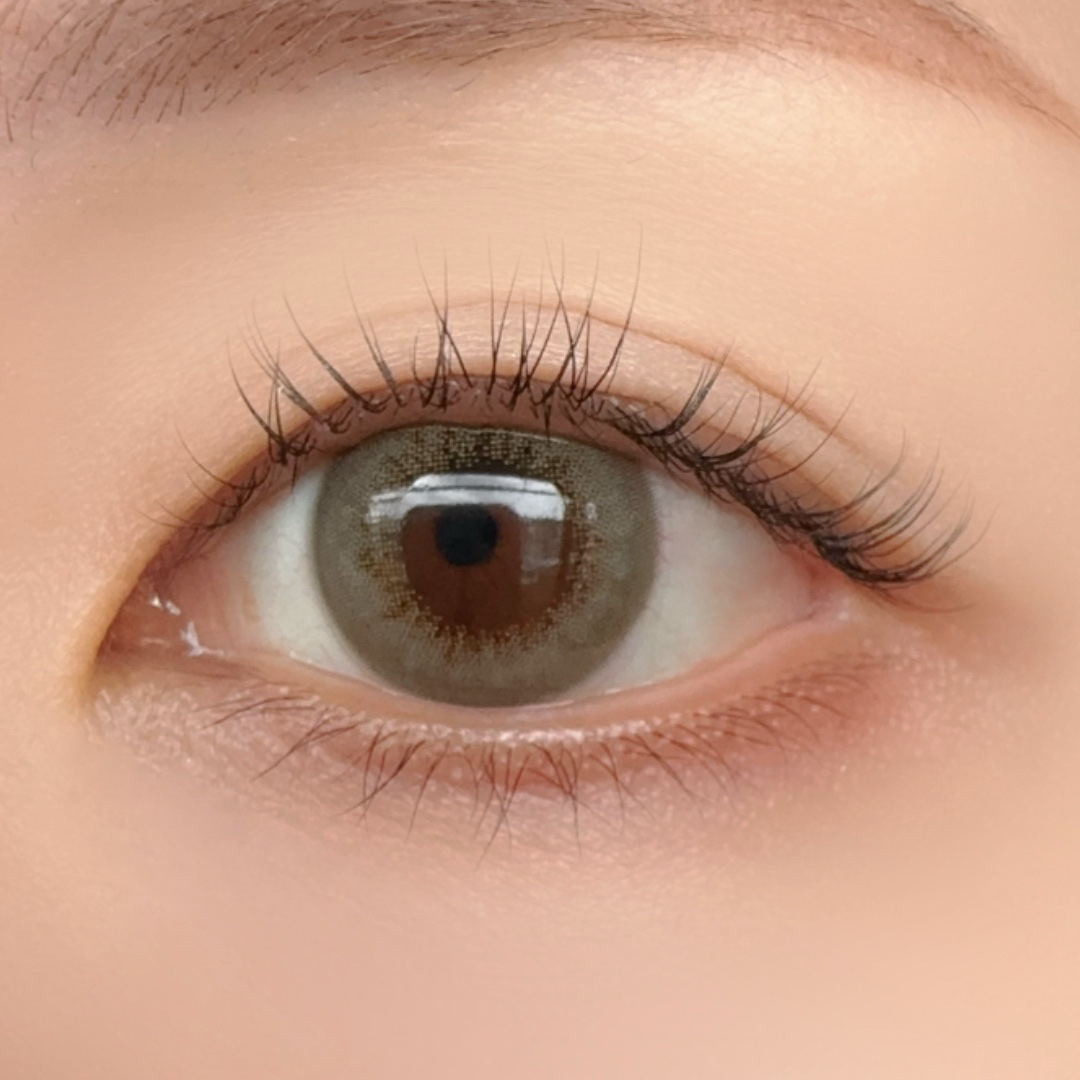 Flurry by colors 1day ハーフアッシュグリーン(アルパカベイビー)/Flurry by colors/ワンデー（１DAY）カラコンを使ったクチコミ（2枚目）