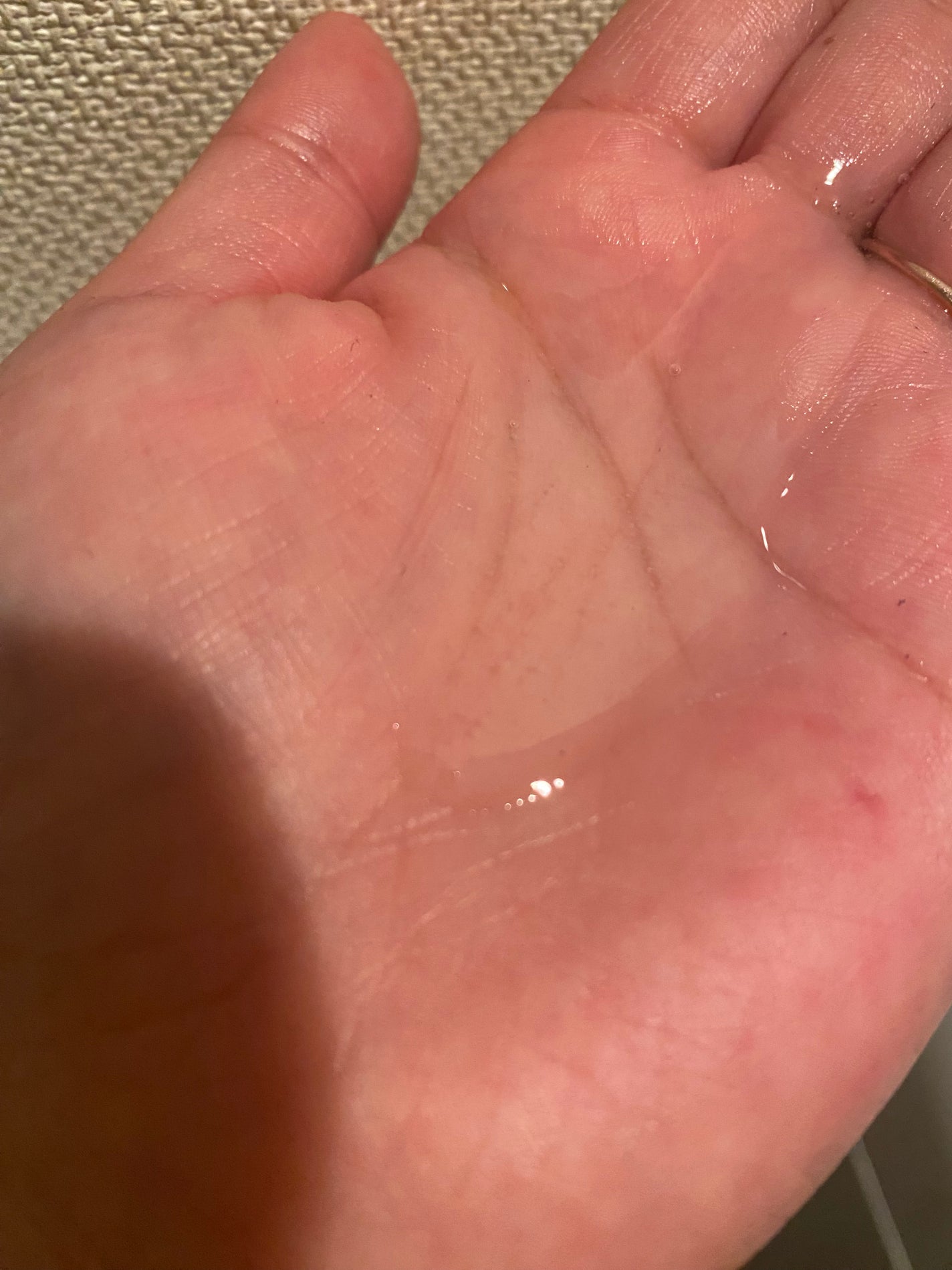 プルント コントロール美容液ヘアオイル/Purunt./ヘアオイルを使ったクチコミ(2枚目)