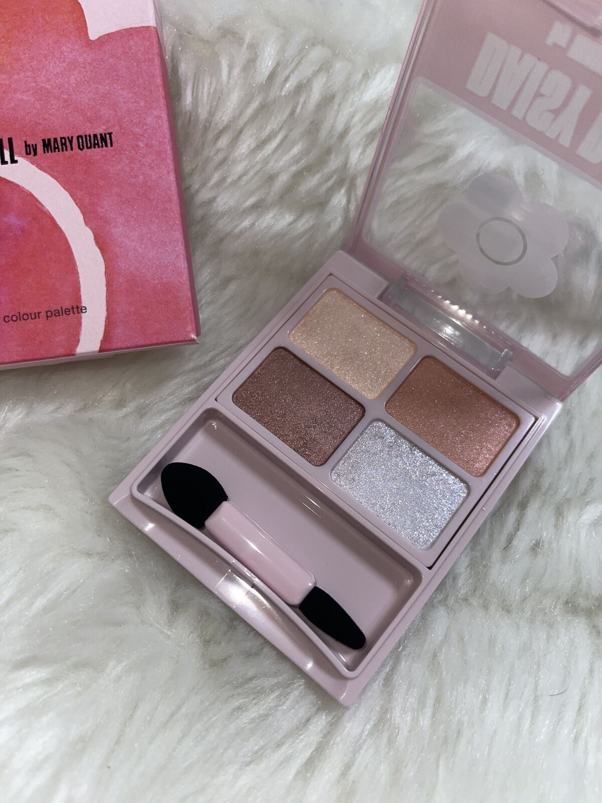 デイジードール アイカラー パレット PK-01 サクラピンク/DAISY DOLL by MARY QUANT/アイシャドウパレットを使ったクチコミ（3枚目）