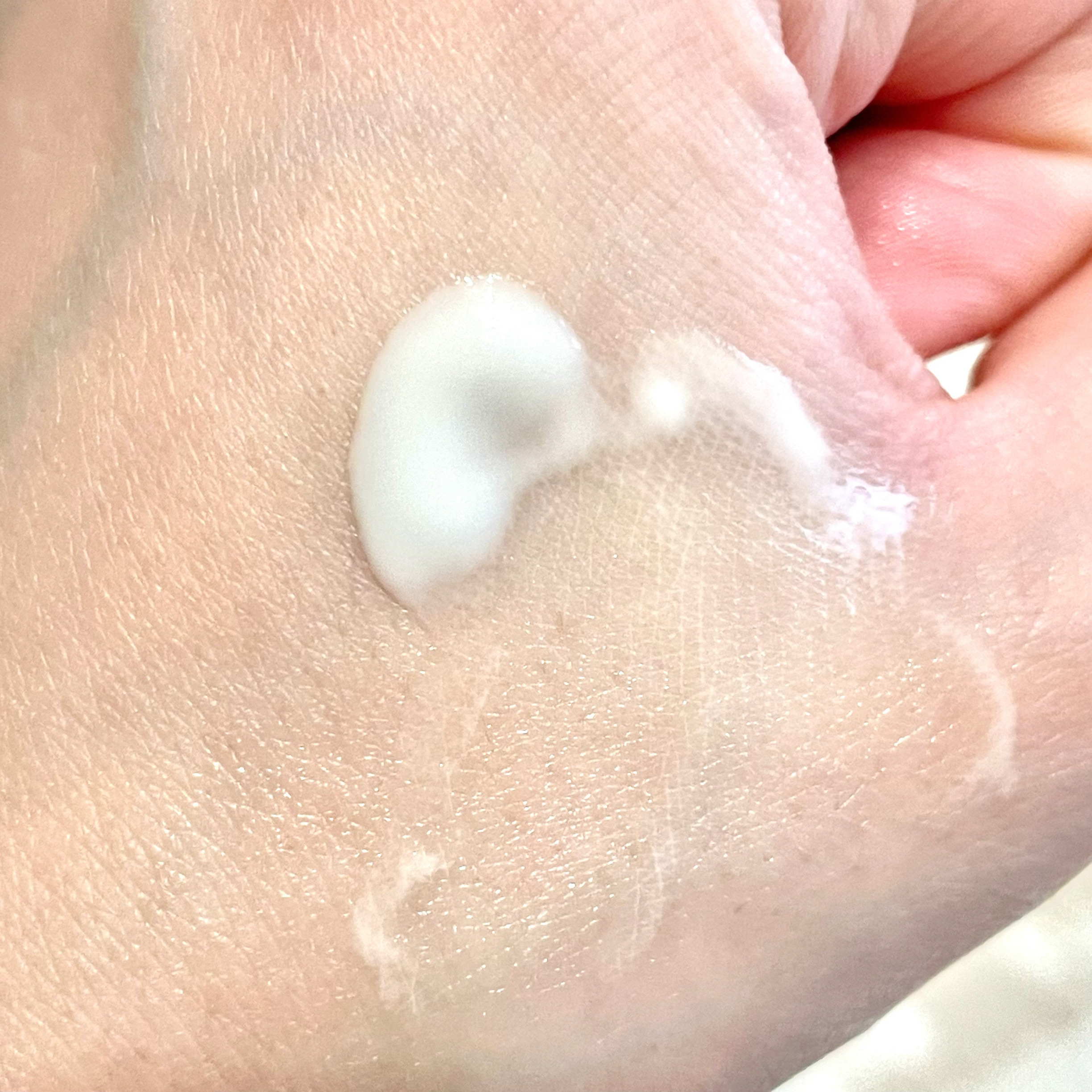 スキンアクア ヒアルロンセラムUV/スキンアクア/日焼け止めローションを使ったクチコミ（2枚目）