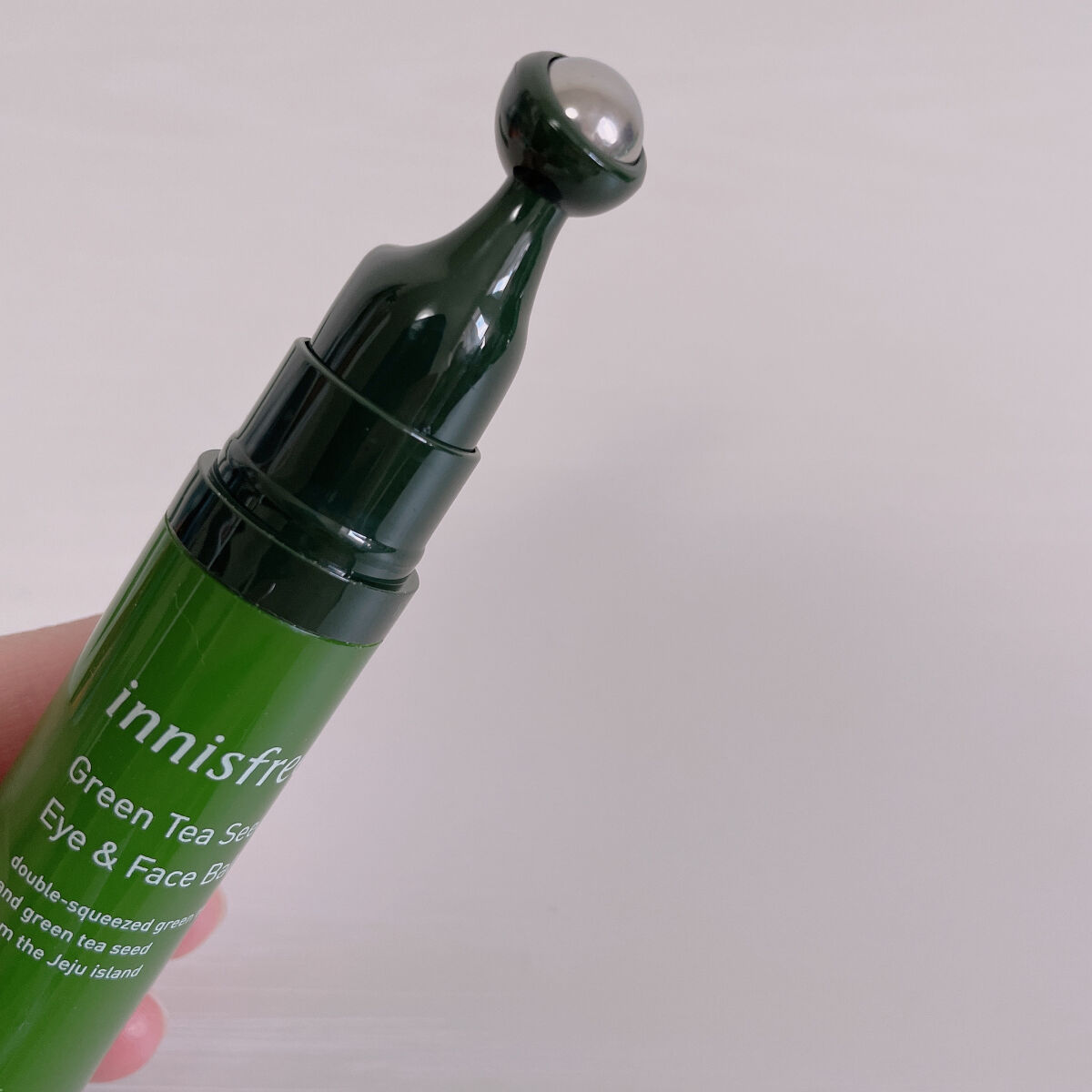 グリーンティーシード モイスト アイ＆フェイスボール/innisfree/美容液を使ったクチコミ（2枚目）