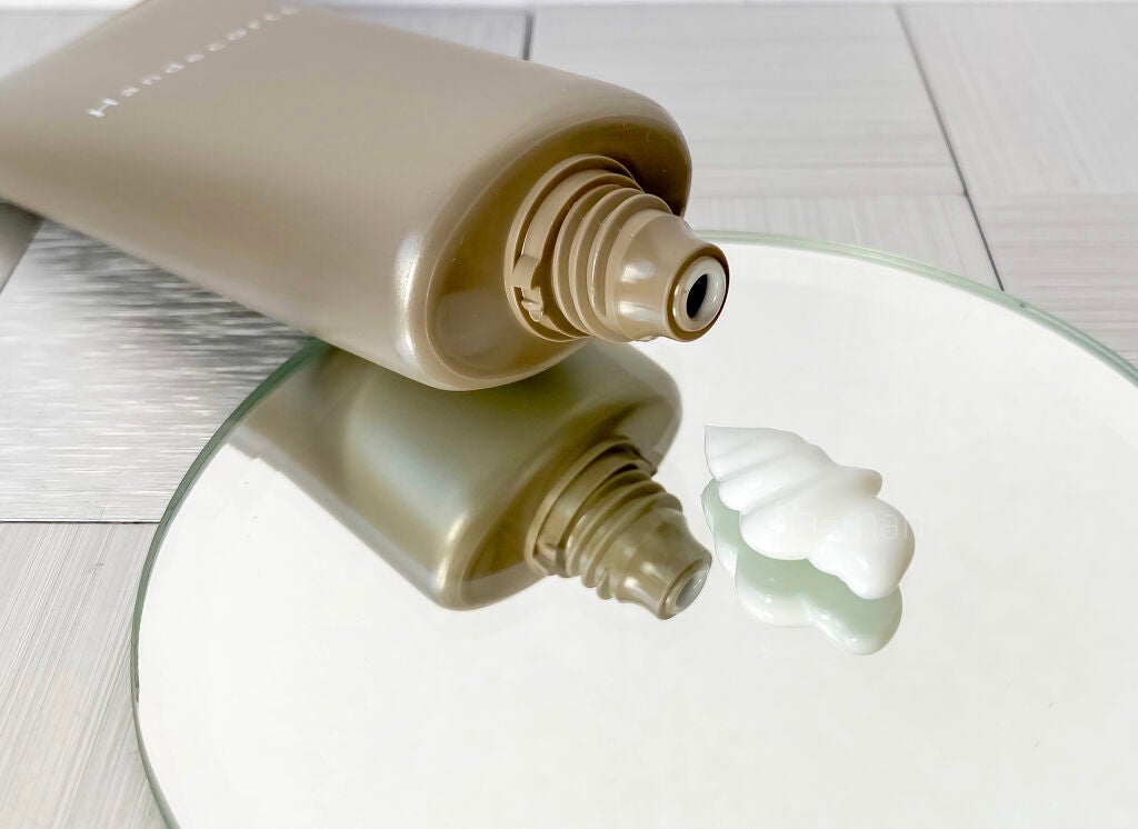 ハンデコルテ/キユートピア/ネック・デコルテケアを使ったクチコミ(2枚目)