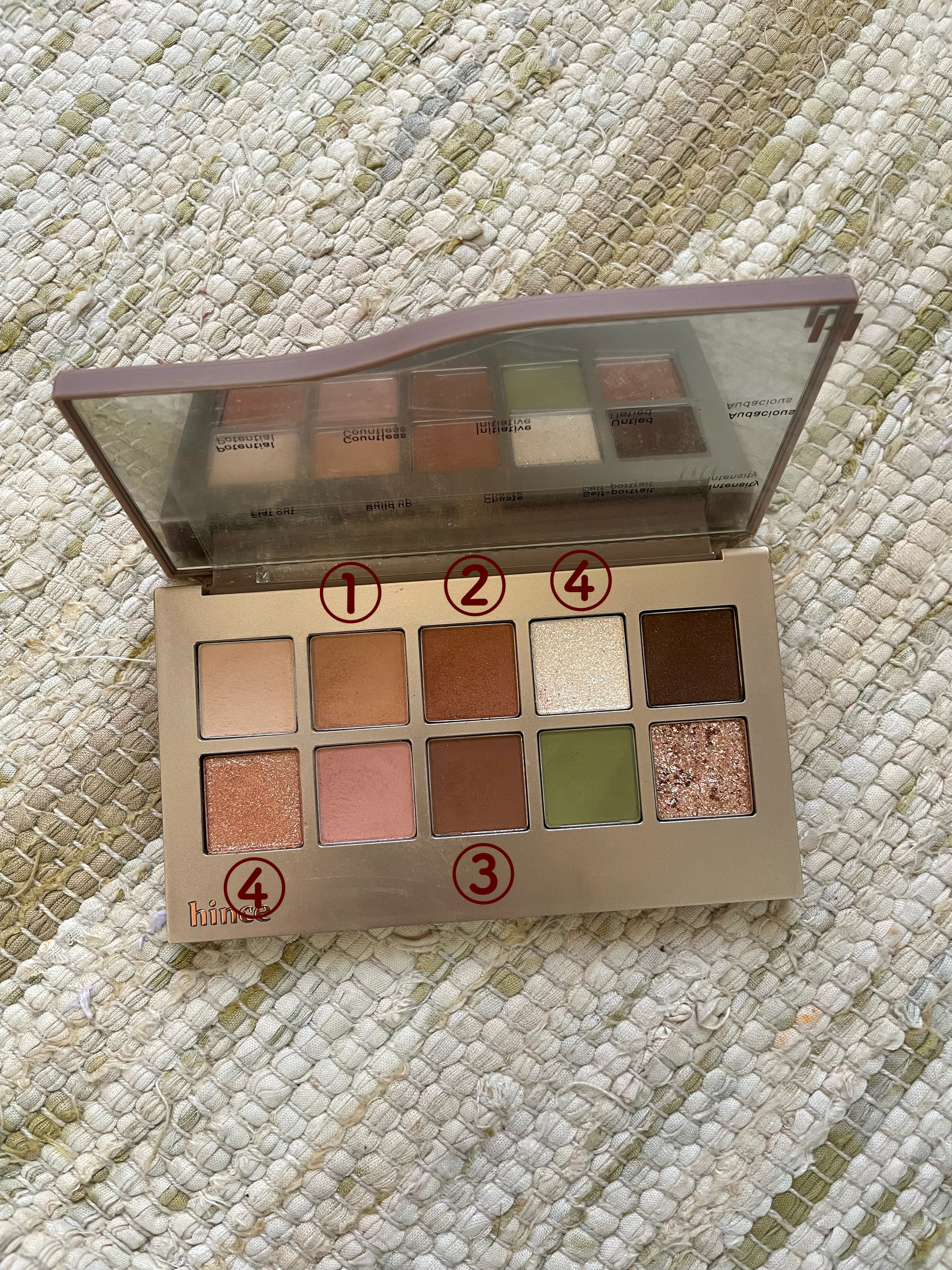ニューデップスアイシャドウパレット/hince/アイシャドウパレットを使ったクチコミ（2枚目）