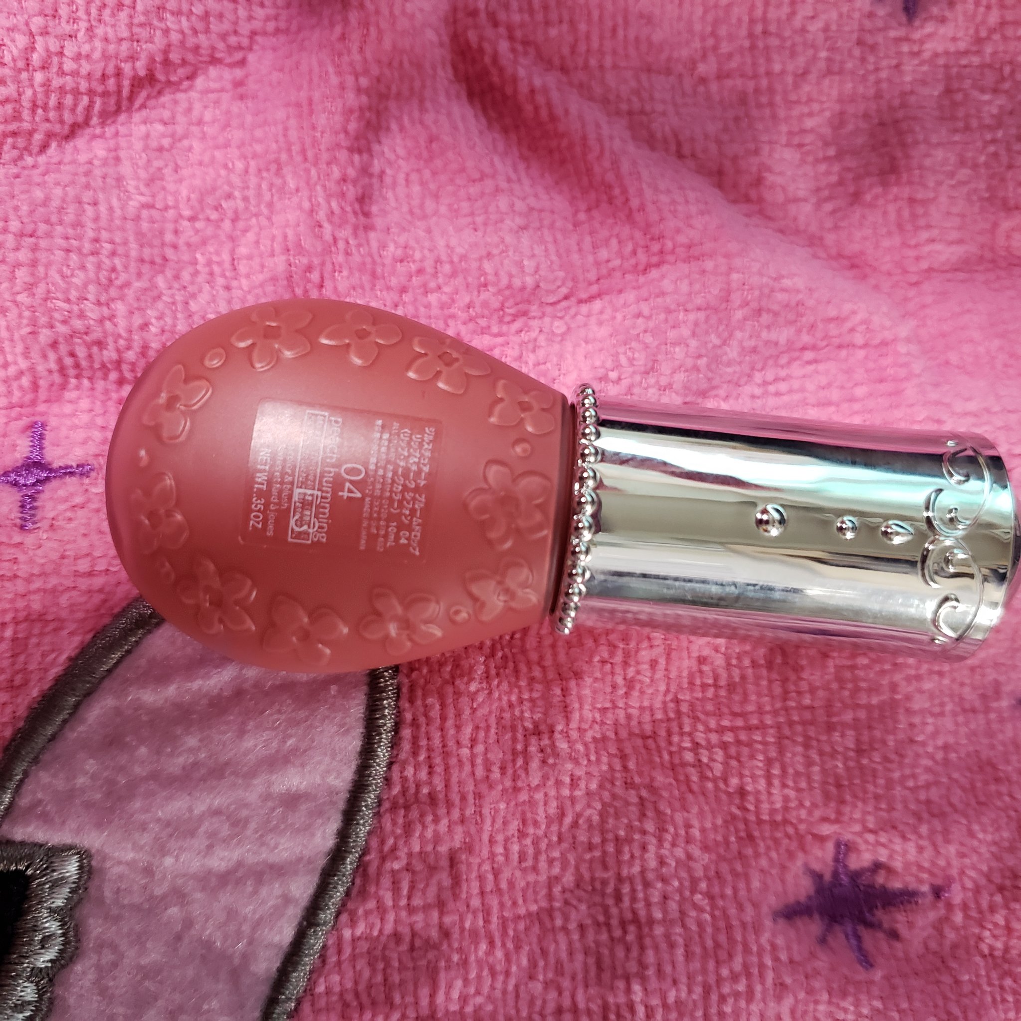 ジルスチュアート ブルームドロップ リップ＆チーク シフォン 04 peach humming/JILL STUART/リキッドチークを使ったクチコミ（2枚目）