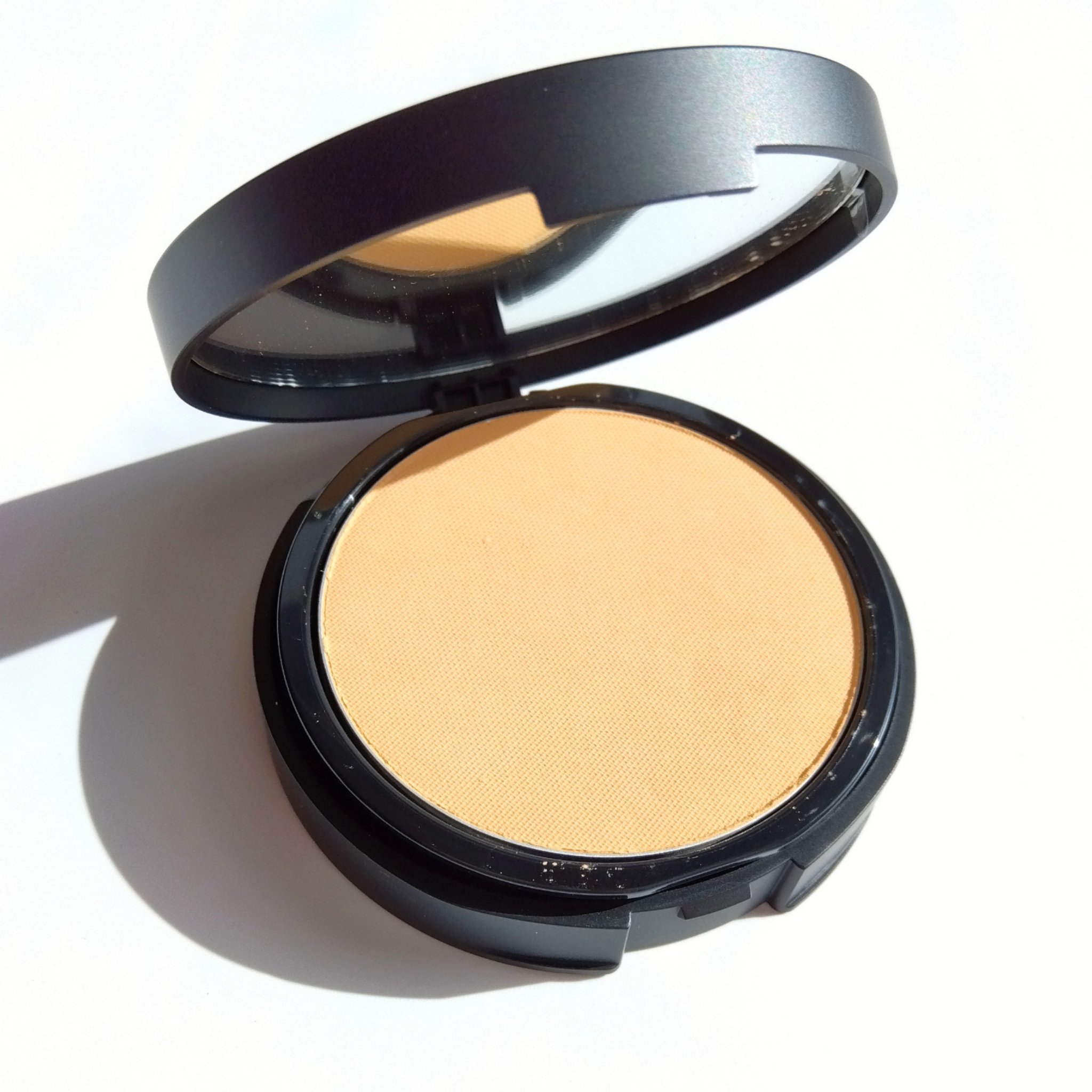 ベアプロ 16HR パウダー ファンデーション/bareMinerals/パウダーファンデーションを使ったクチコミ（2枚目）