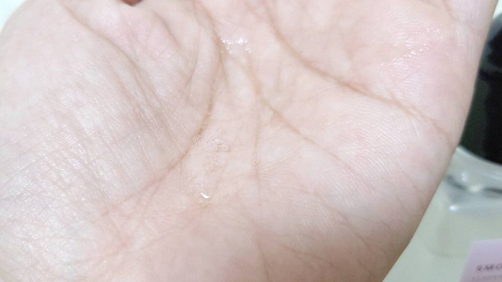 ヘア セラム スムージング エレガントフローラルの香り/b.ris/ヘアオイルを使ったクチコミ(4枚目)