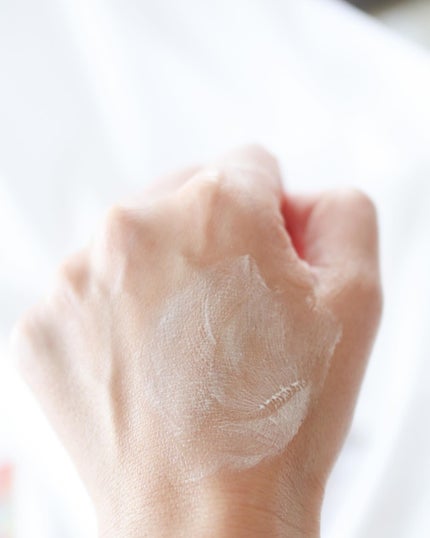 ニベアUV ディープ プロテクト&ケア トーンアップ エッセンス/ニベア/日焼け止めローションを使ったクチコミ(5枚目)