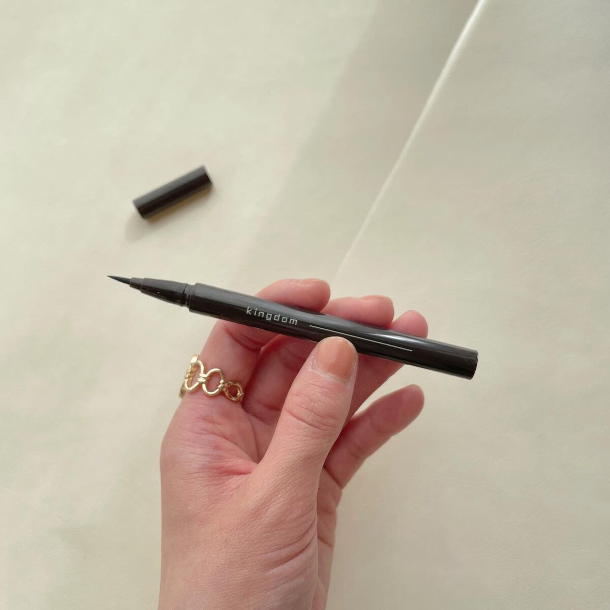 キングダム リキッドアイライナーR1/キングダム/リキッドアイライナーを使ったクチコミ（1枚目）