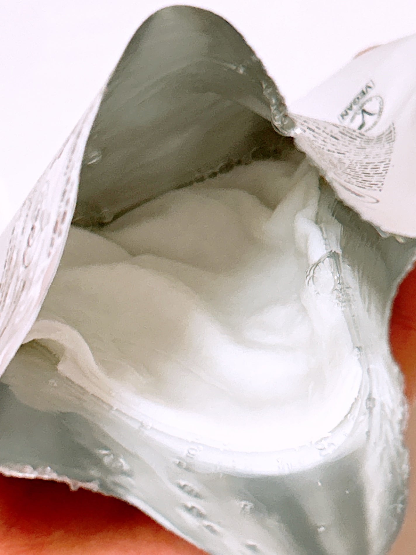 ホワイトトリュフナリシングトリートメントマスク/ダルバ/シートマスク・パックを使ったクチコミ(3枚目)