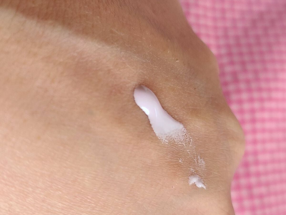 トーンアップUV エッセンス/サンカット®/日焼け止めローションを使ったクチコミ(4枚目)