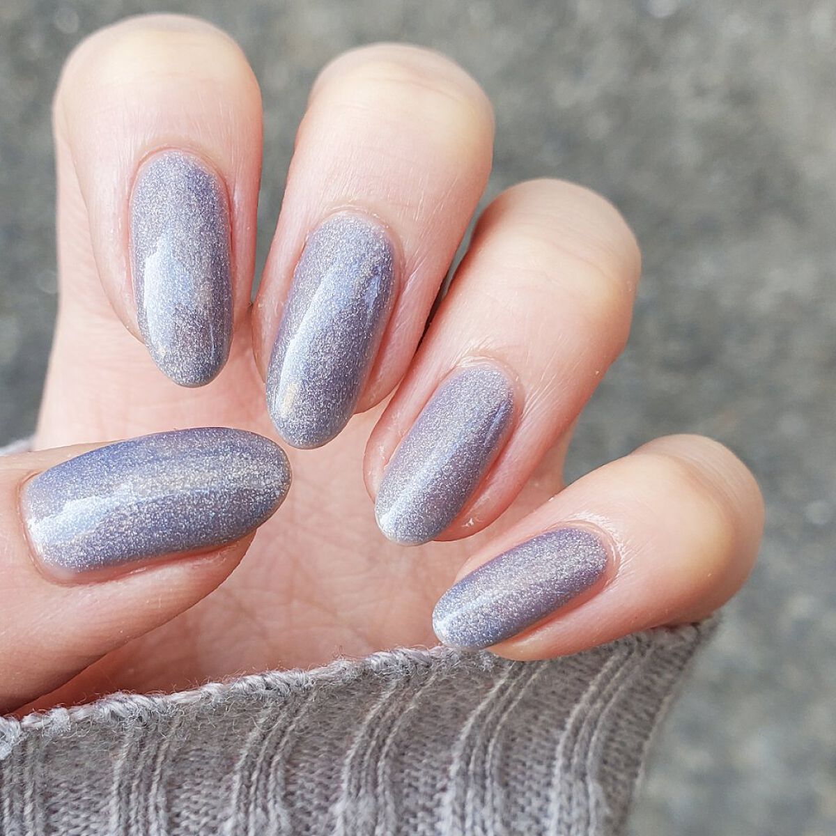 マグネットネイルのネイルデザイン | ネイル エナメル｜REVLON