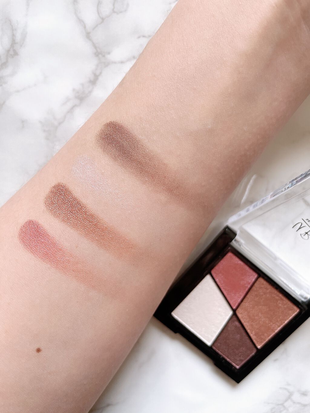 UR GLAM VELVET EYE COLOR PALETTE/U R GLAM/アイシャドウパレットを使ったクチコミ(1枚目)