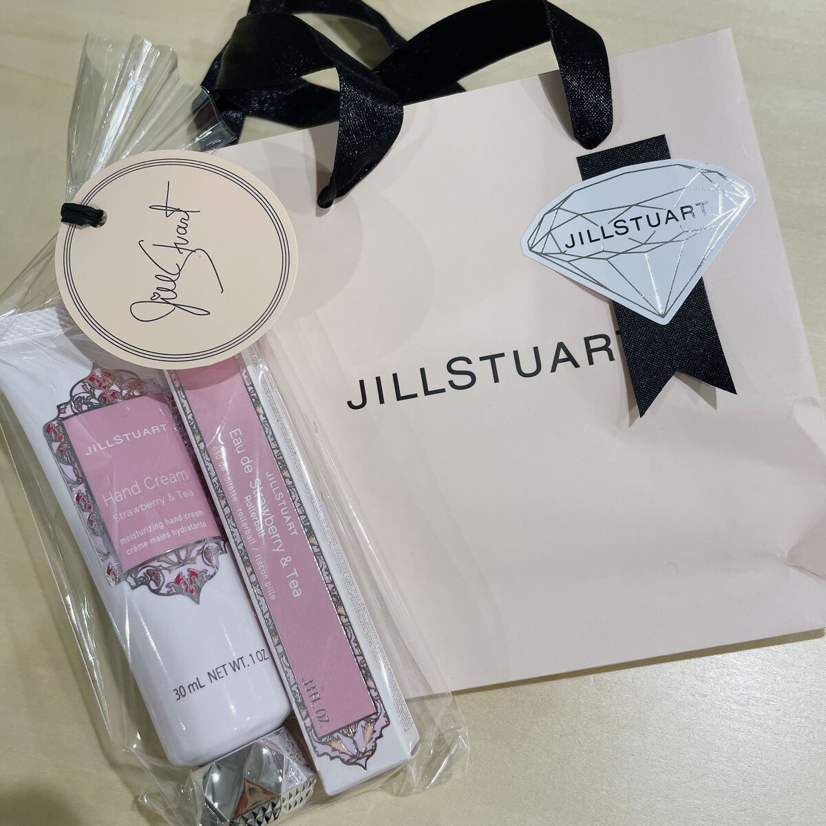ハンドクリーム ストロベリー&ティー/JILL STUART/ハンドクリームを使ったクチコミ(4枚目)