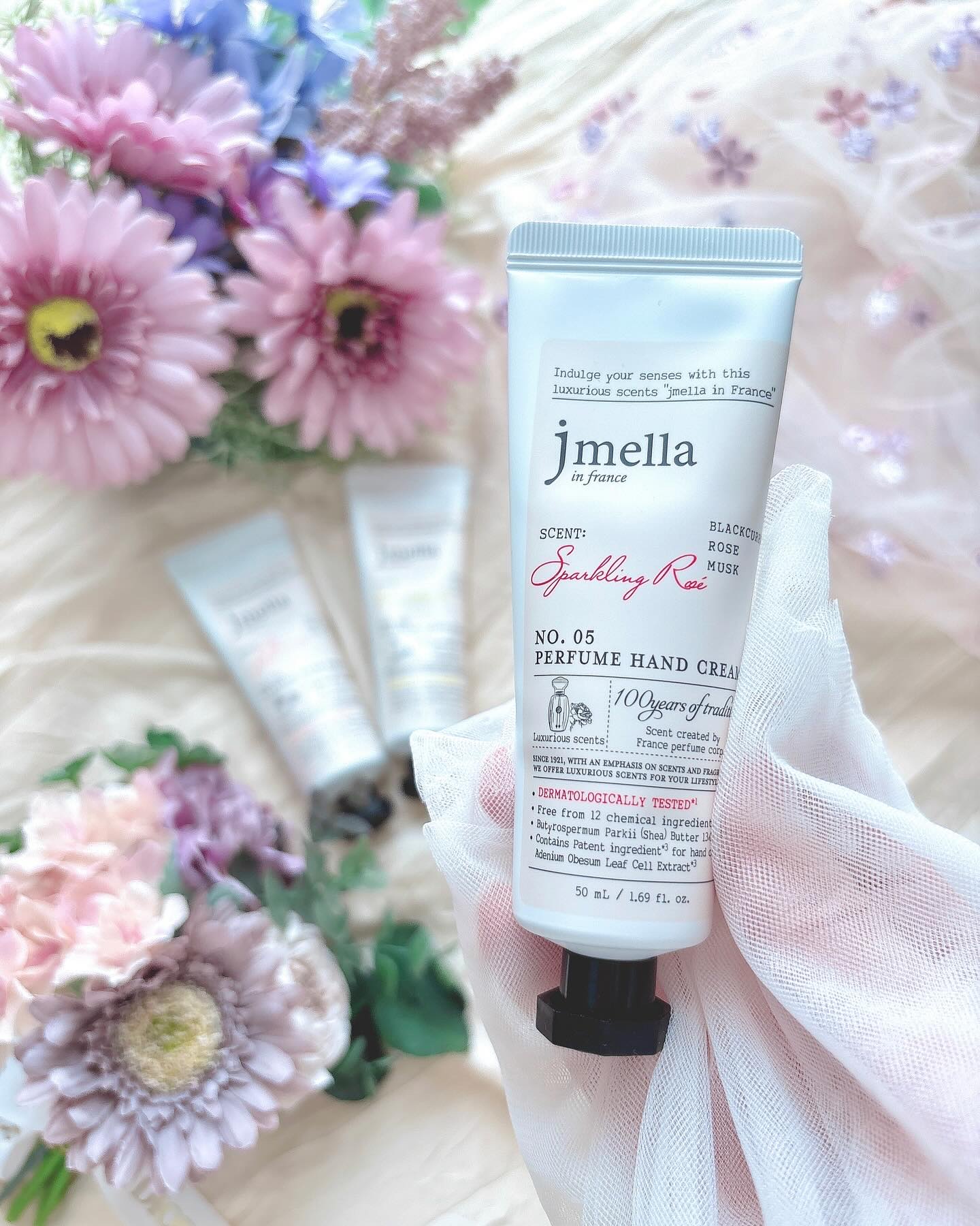 フェイバリットパフュームハンドクリーム/jmella/ハンドクリームを使ったクチコミ（2枚目）