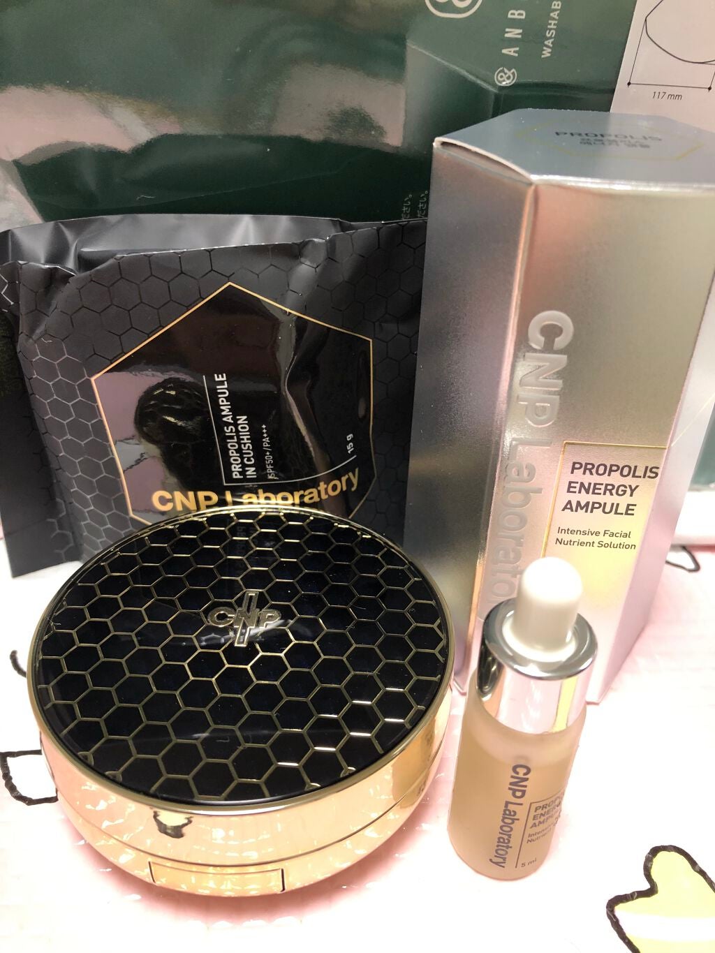 shiny_blush_7v7 on LIPS 「ずっと使ってみたかった。一応つけた感じは良さそう。..」(1枚目)