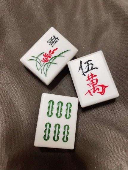 麻雀アイシャドウ 六索【ローソウ】ミルキーパール/和粧/単色アイシャドウを使ったクチコミ(1枚目)