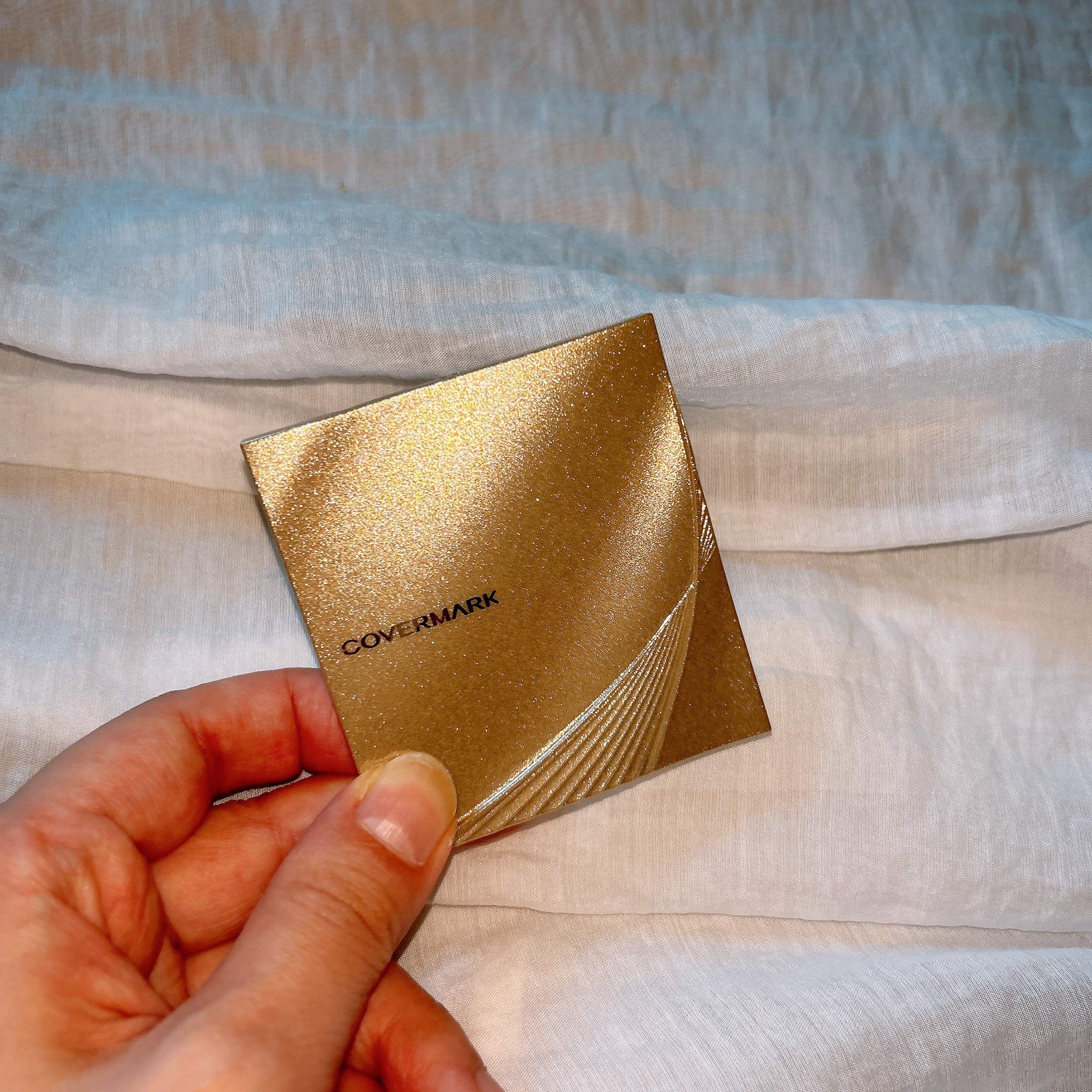 カバーマーク　ライティング カラー パウダー/COVERMARK/パウダーチークを使ったクチコミ（2枚目）