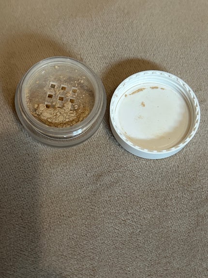 薬用コンシーラー アクネプロテクター/ONLY MINERALS/パウダーコンシーラーを使ったクチコミ(2枚目)