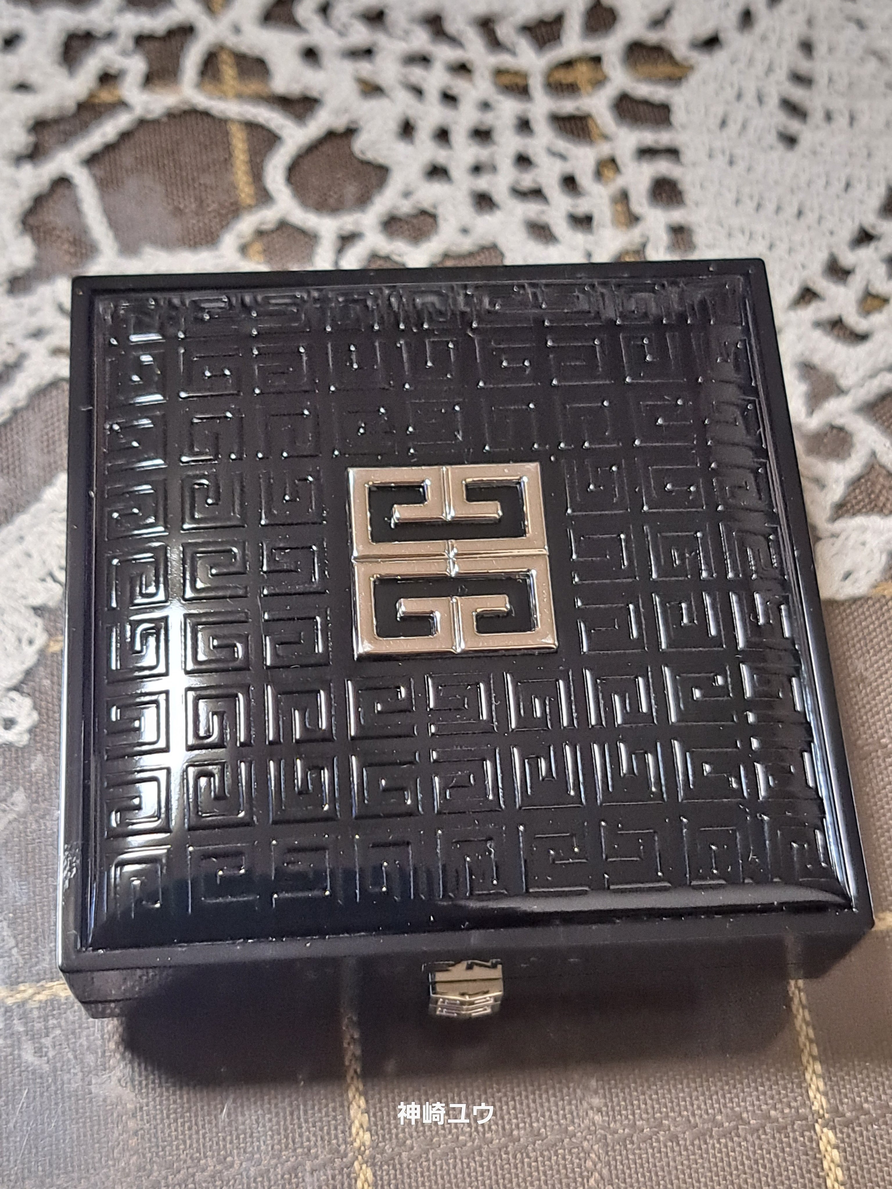 プリズム・リーブル・スキンケアリング・グロウ・クッション/GIVENCHY/クッションファンデーションを使ったクチコミ（2枚目）