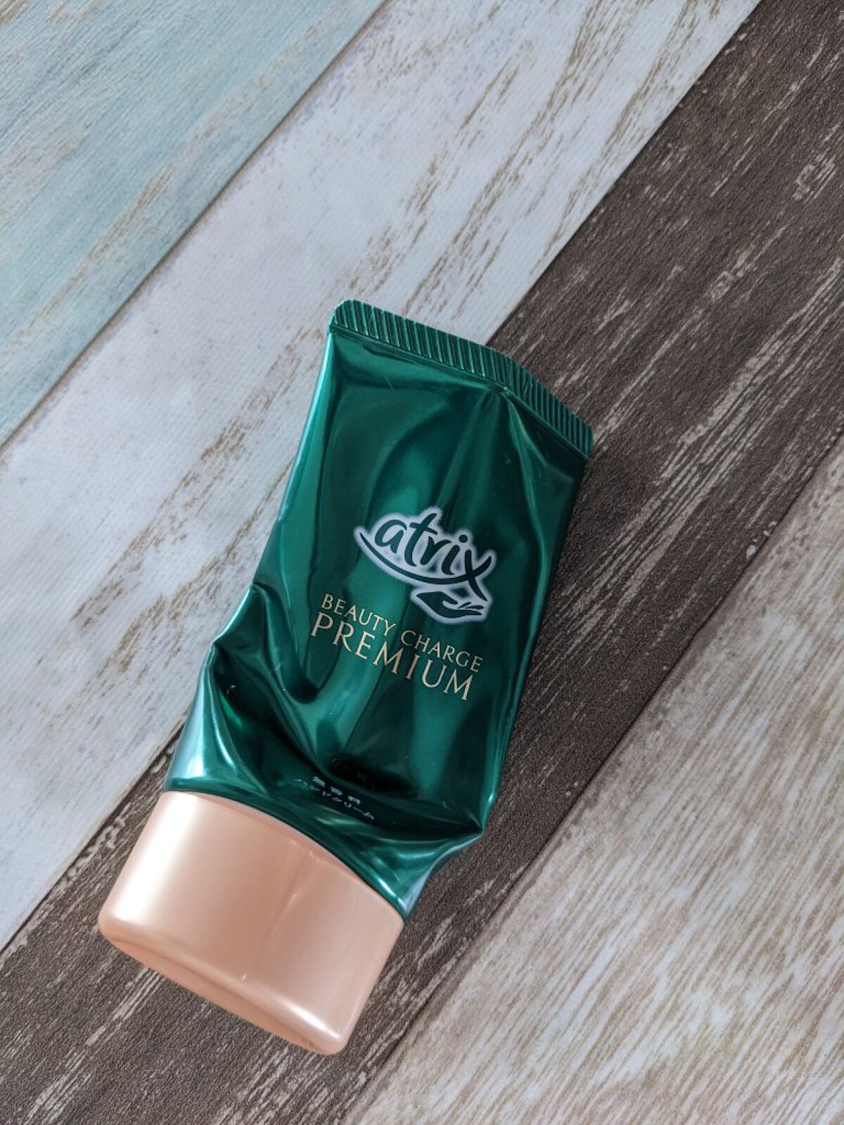 ビューティーチャージプレミアム 瞬間つや美肌 無香料/アトリックス/ハンドクリームを使ったクチコミ（1枚目）