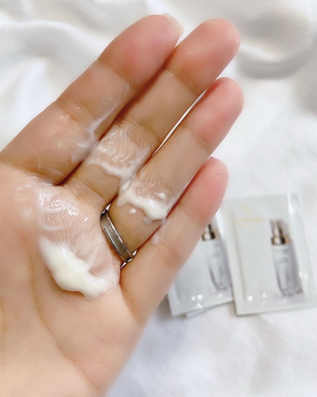 セラムエクラＳ/クレ・ド・ポー ボーテ/美容液を使ったクチコミ（2枚目）