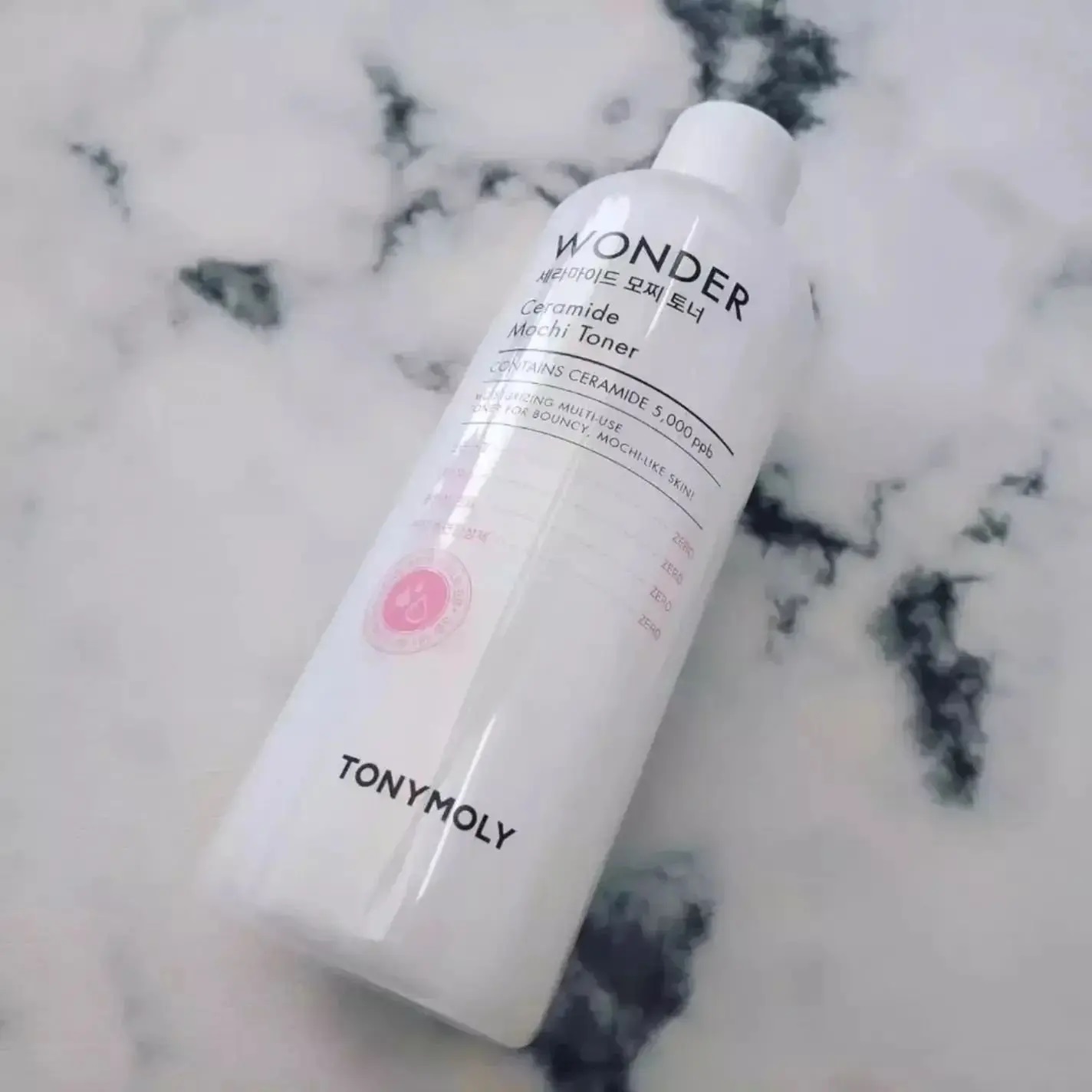 Wonder Ceramide Mochi Toner（トニーモリーワンダーCモチトナー）/TONYMOLY/化粧水を使ったクチコミ（1枚目）