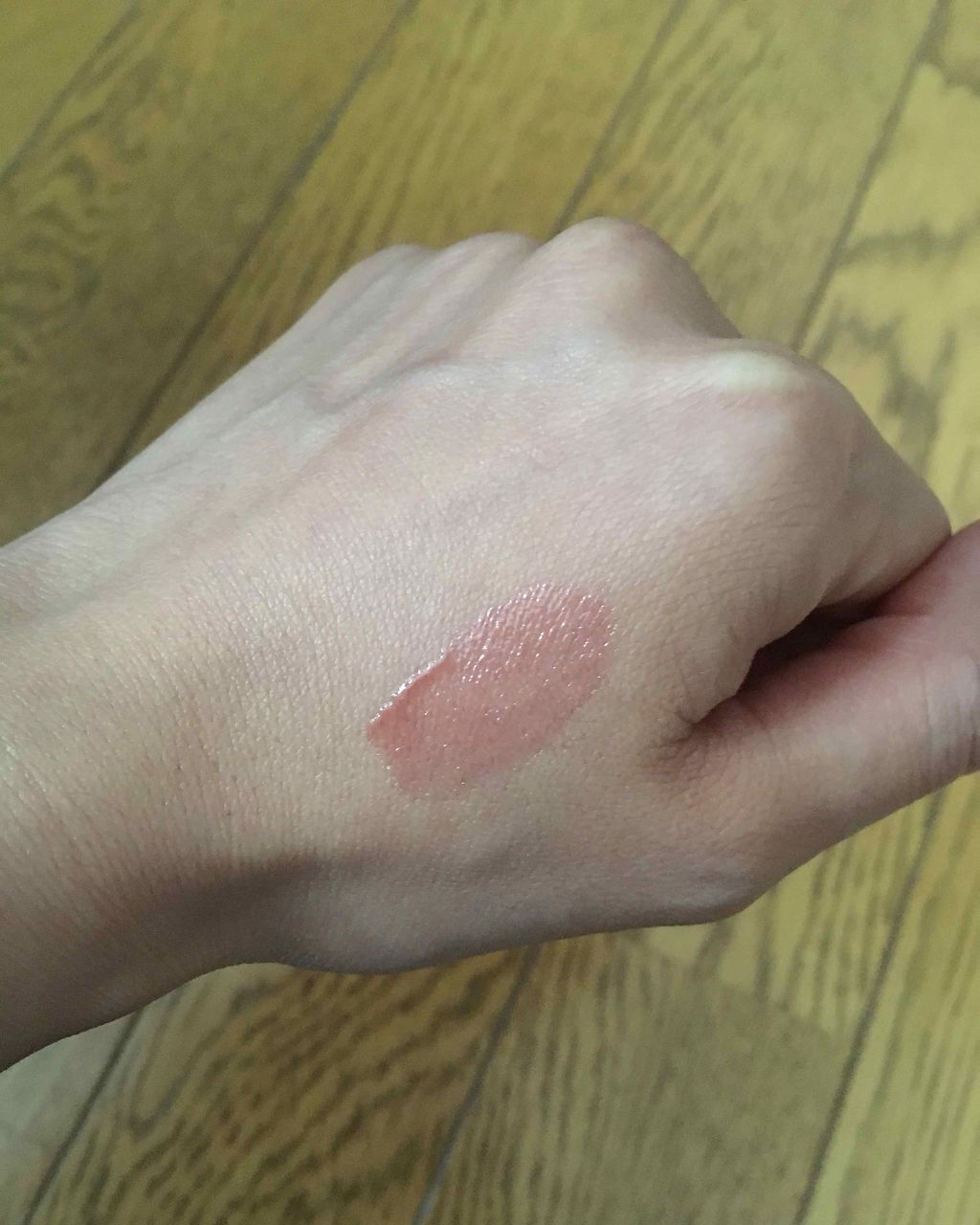 ユイルカレス/ロレアル パリ/リップグロスを使ったクチコミ（2枚目）