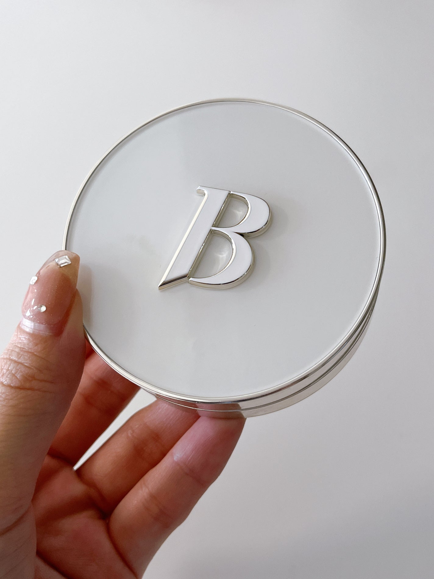 カバーリシャス アルティメット ホワイトクッション/BANILA CO/クッションファンデーションを使ったクチコミ(2枚目)