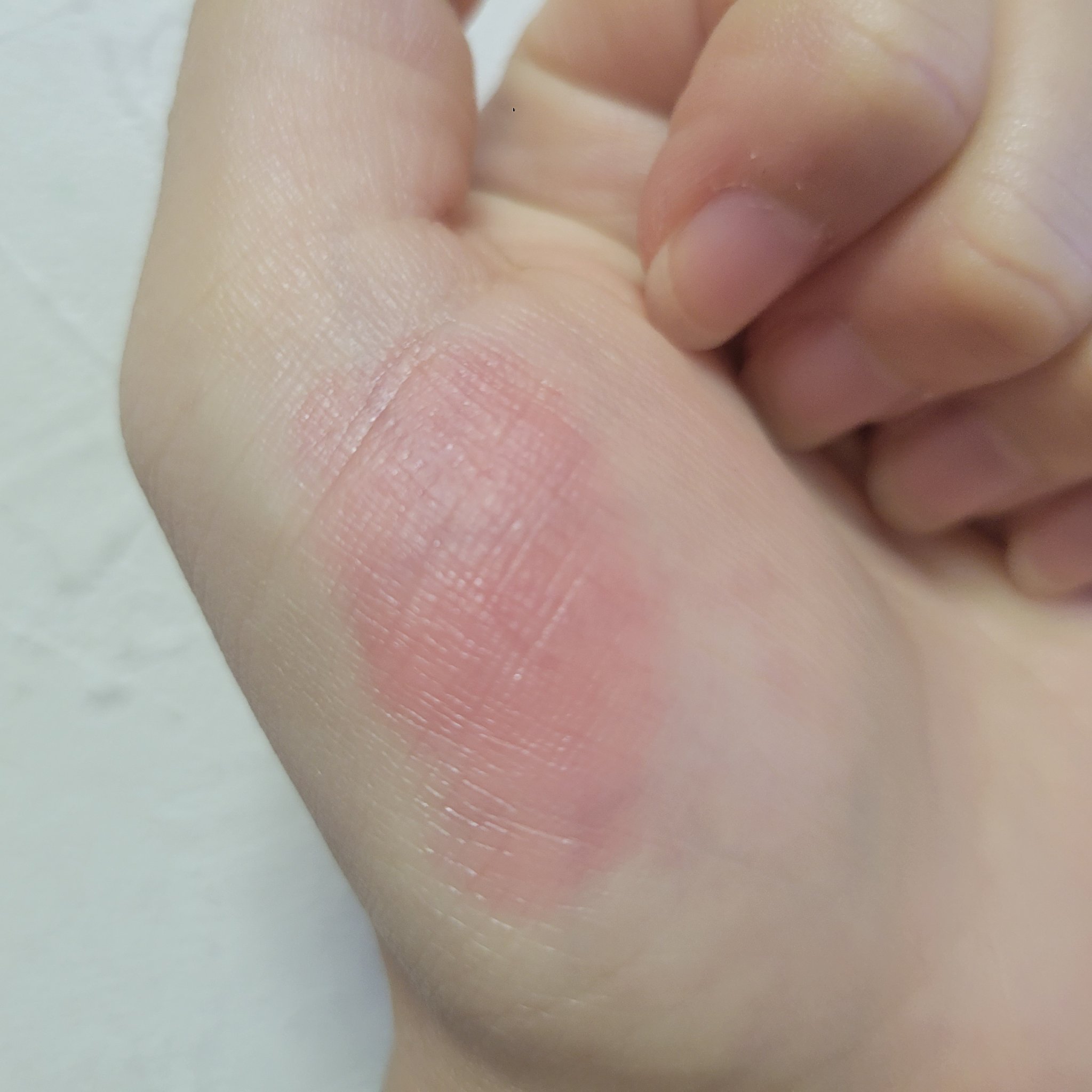 グラッセリップティント 05 ウィンディ/mude./リップティントを使ったクチコミ（3枚目）