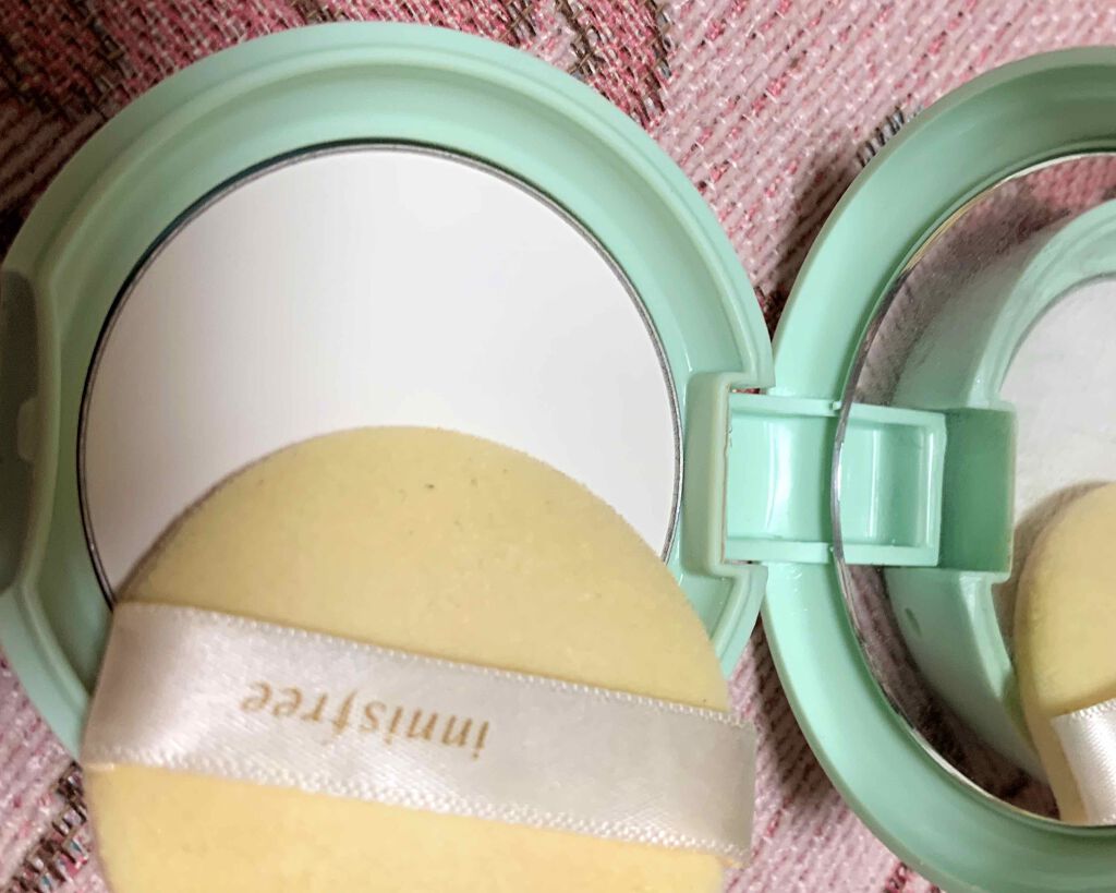 ノーセバム モイスチャーパウダー/innisfree/プレストパウダーを使ったクチコミ（2枚目）