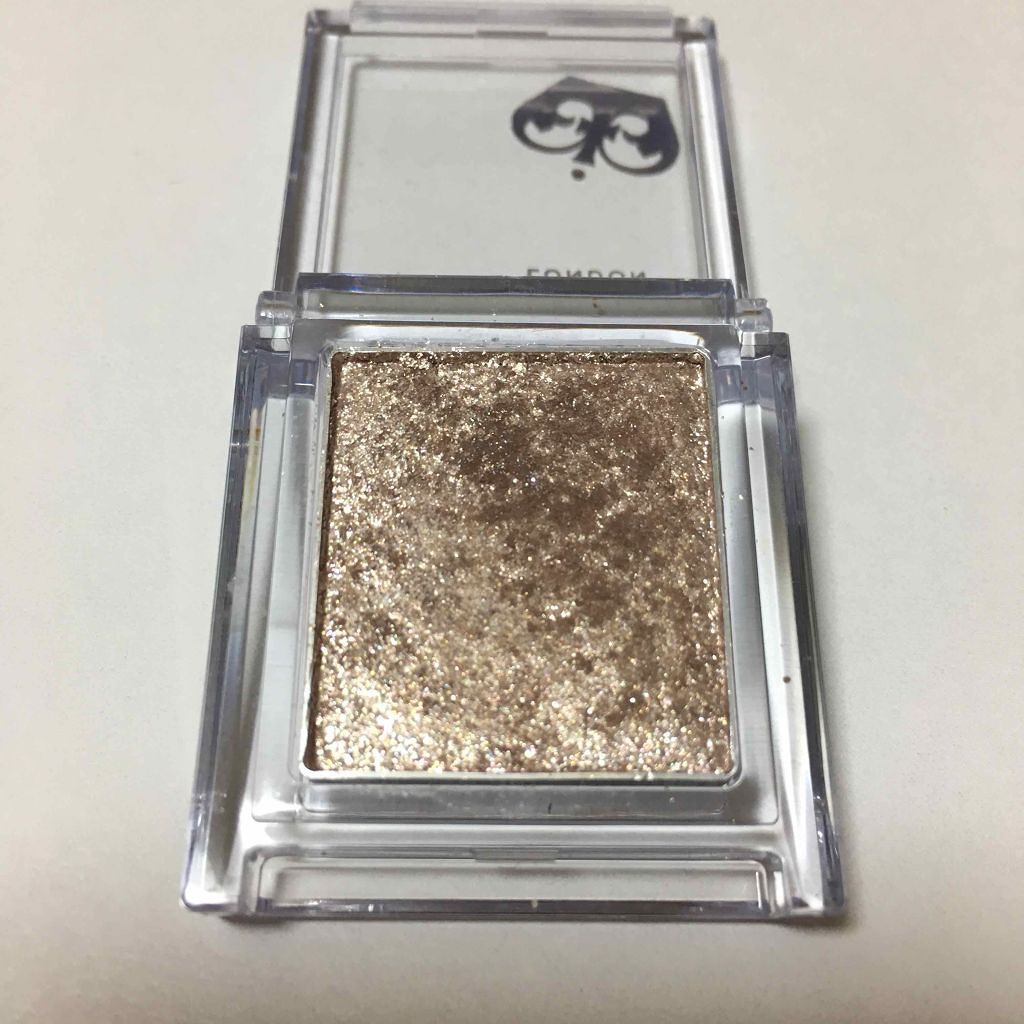 プリズム パウダーアイカラー/リンメル ロンドン/単色アイシャドウを使ったクチコミ(2枚目)