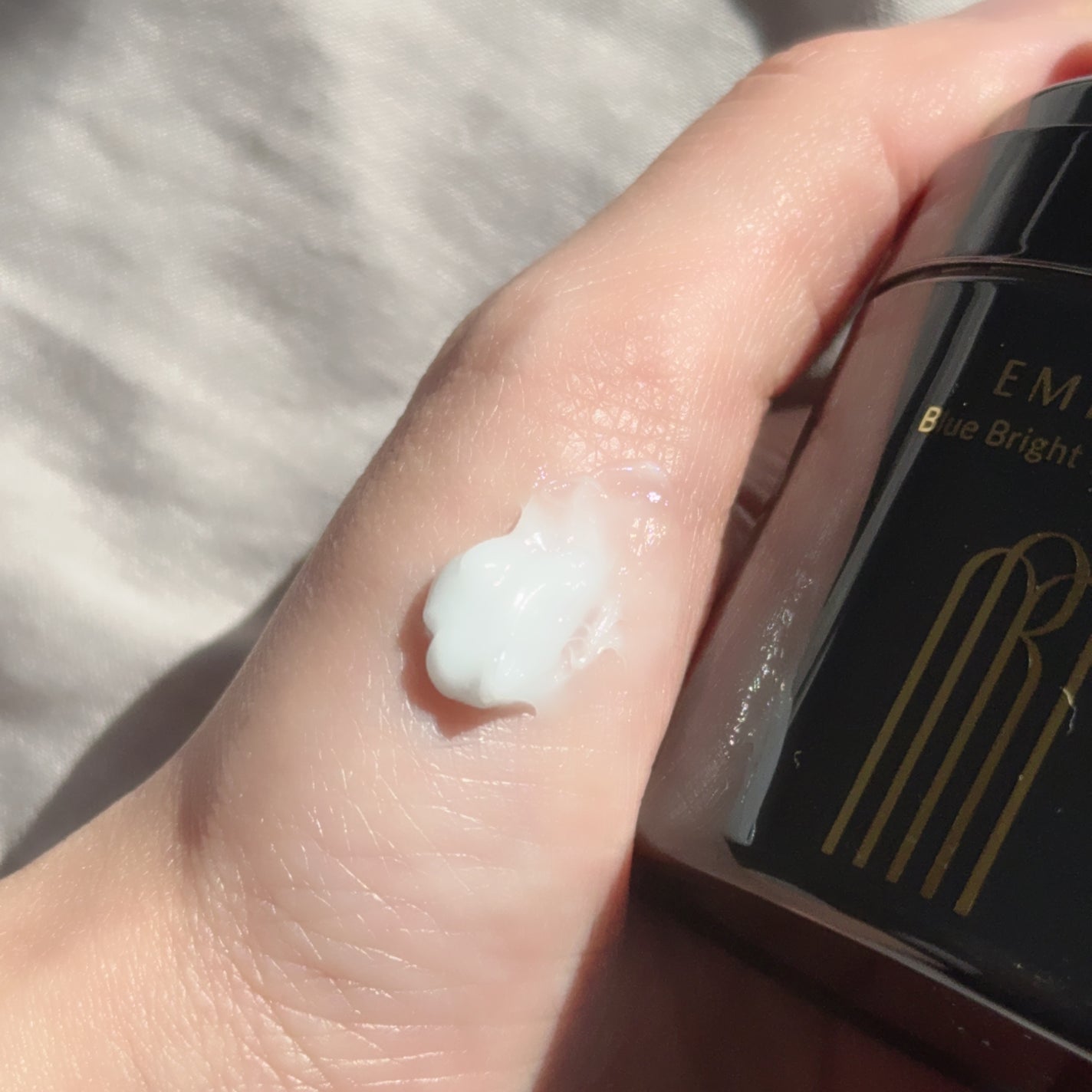 ブルーブライトナイトクリーム/EMROSÉ/フェイスクリームを使ったクチコミ(2枚目)