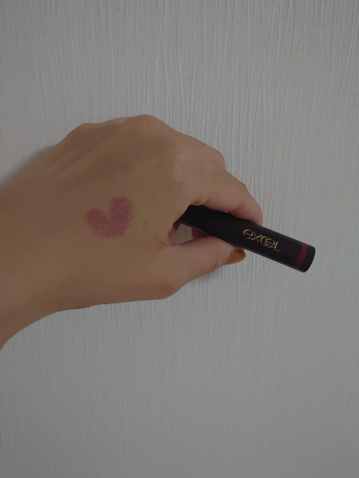 グリームオンフィットシャドウ/excel/スティックアイシャドウを使ったクチコミ(2枚目)