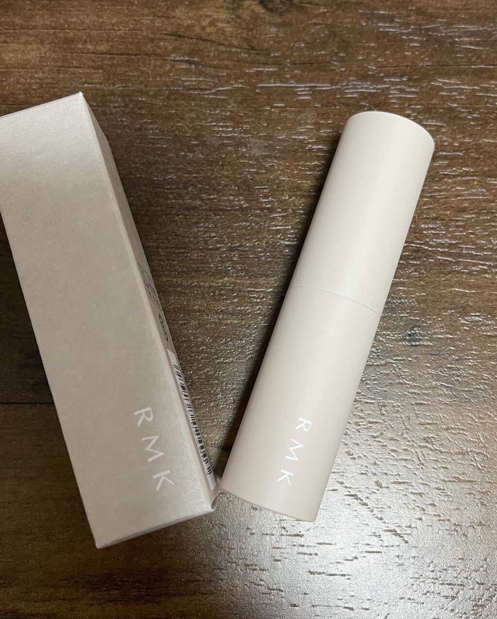 カラースティック 04 ブロンズグロー/RMK/口紅を使ったクチコミ（2枚目）