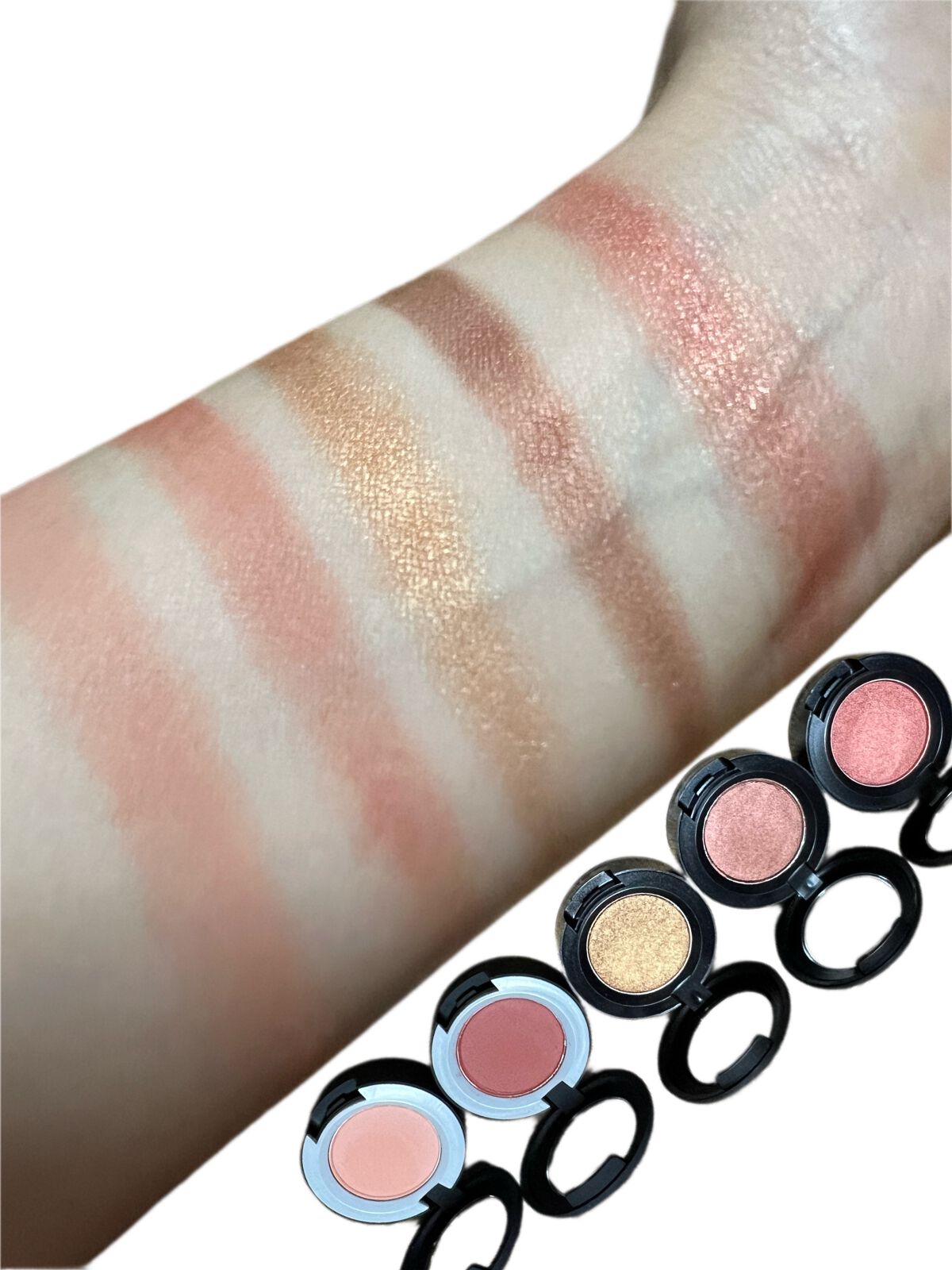 スモール アイシャドウ/M・A・C/単色アイシャドウを使ったクチコミ（3枚目）