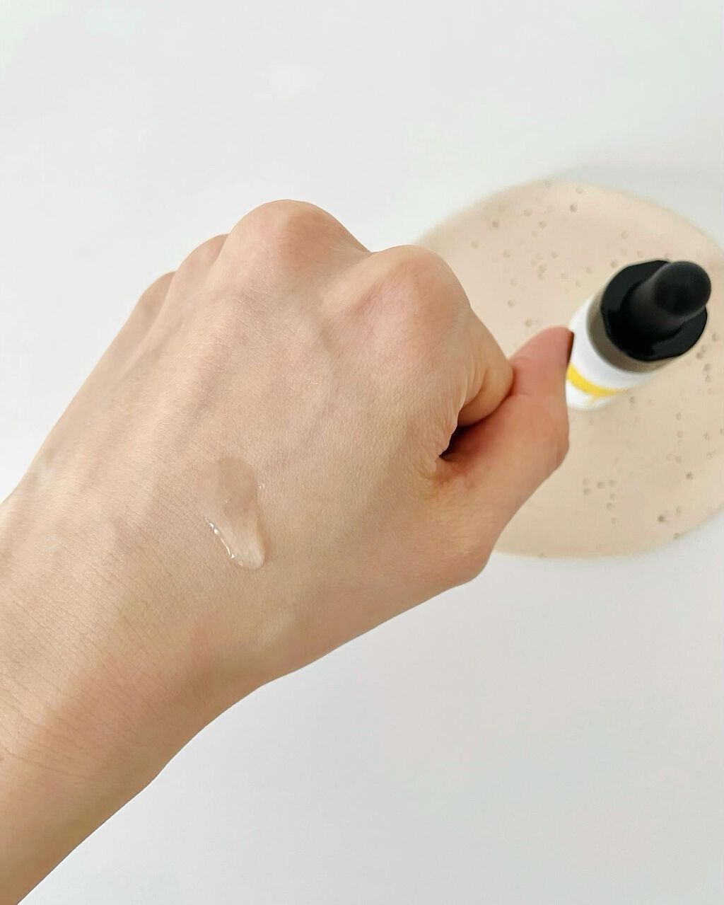 VC ホワイトピールセラム/SKIO/ブースター・導入液を使ったクチコミ（3枚目）