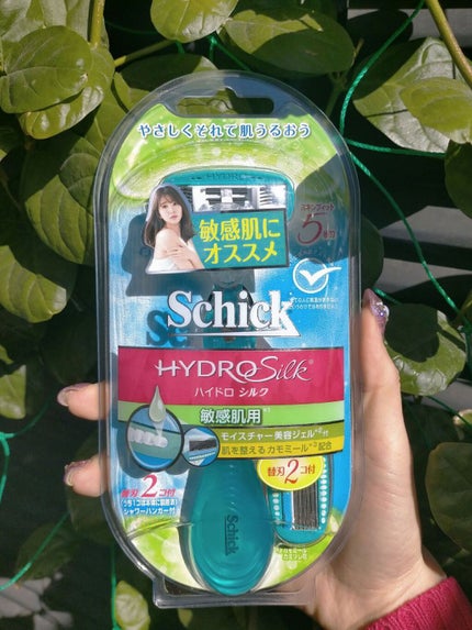 ハイドロシルク 敏感肌用 ホルダー (刃付き+替刃1コ)/ハイドロシルク/シェーバーを使ったクチコミ(1枚目)