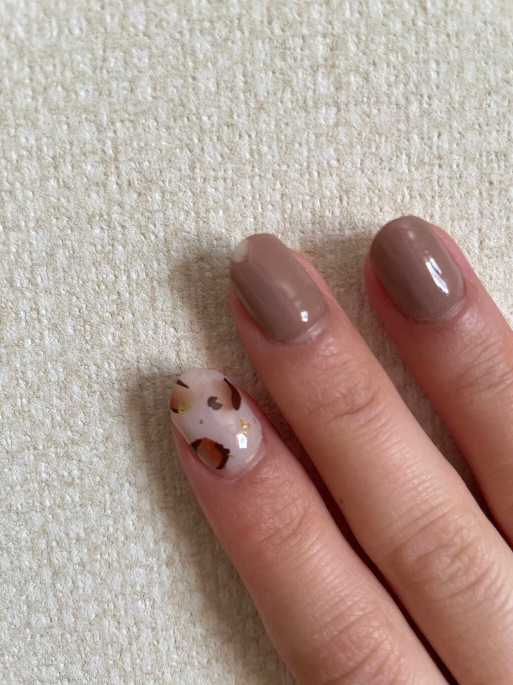 maachannel on LIPS 「【悲報】気づかないうちに欠けてました〜😭ショック(•̥ˍ•̥..」(1枚目)