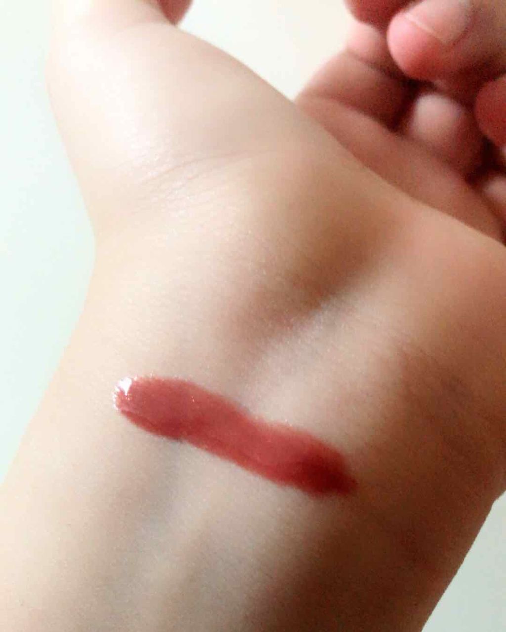 エッセンスグロスルージュ/オルビス/口紅を使ったクチコミ(2枚目)