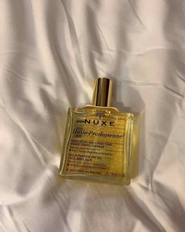 ニュクス  プロディジューオイル 100ml

髪、顔、体に使える万能オイルです！
サラッとしてべたつかないし、
何より香りがめちゃくちゃ良いので香水代わりに
お出かけ前に使っています🌼🌼

#ニュクス