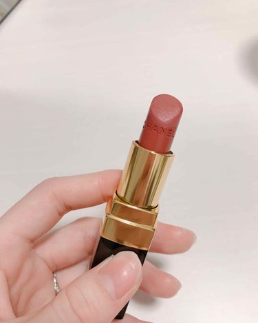 ⭐︎CHANEL   ルージュココ　434  マドモアゼル



CHANELのリップが欲しくて、増税前に急いで買ったリップ💄笑！！


434  マドモアゼル
ブラウンリップが欲しくて買いました！ブラ