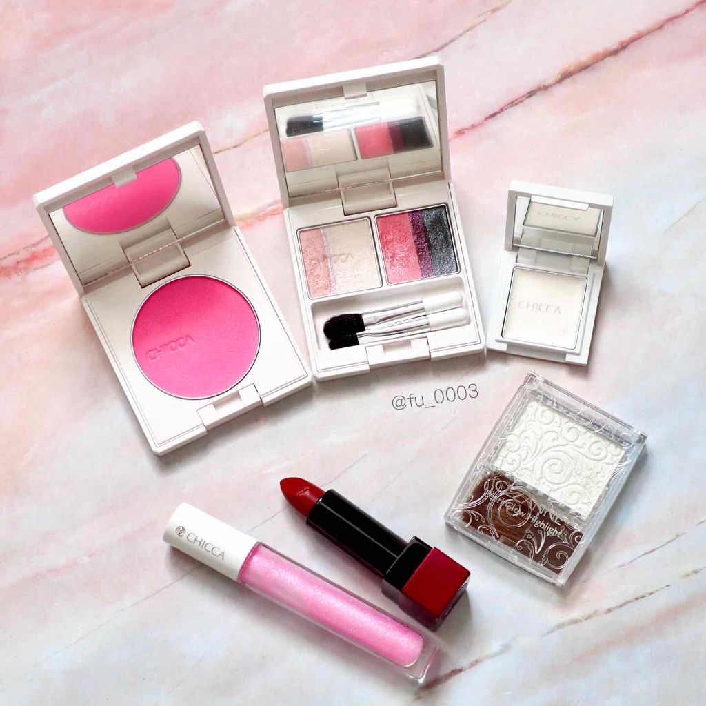 フローレスグロウ リッドテクスチャー アイシャドウ/CHICCA/アイシャドウパレットを使ったクチコミ（1枚目）