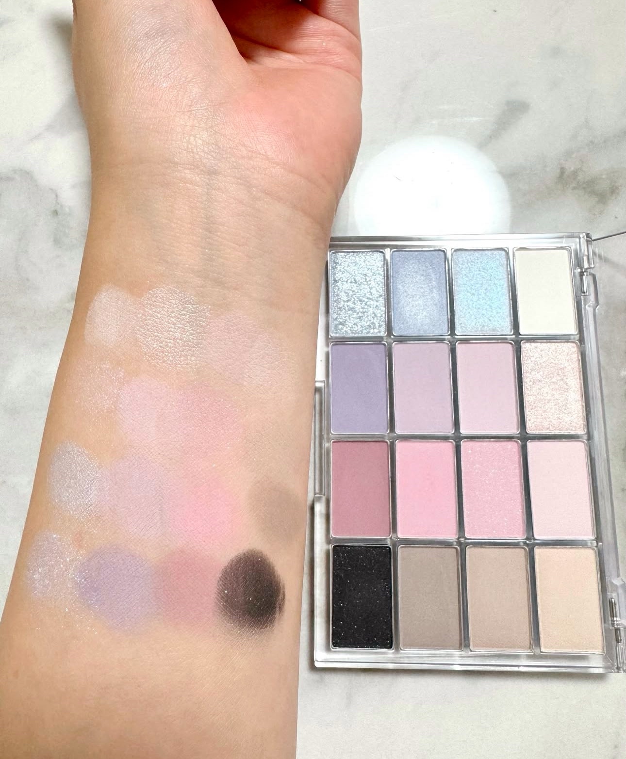 ソフトブラーリングアイパレット/wakemake/アイシャドウパレットを使ったクチコミ（3枚目）